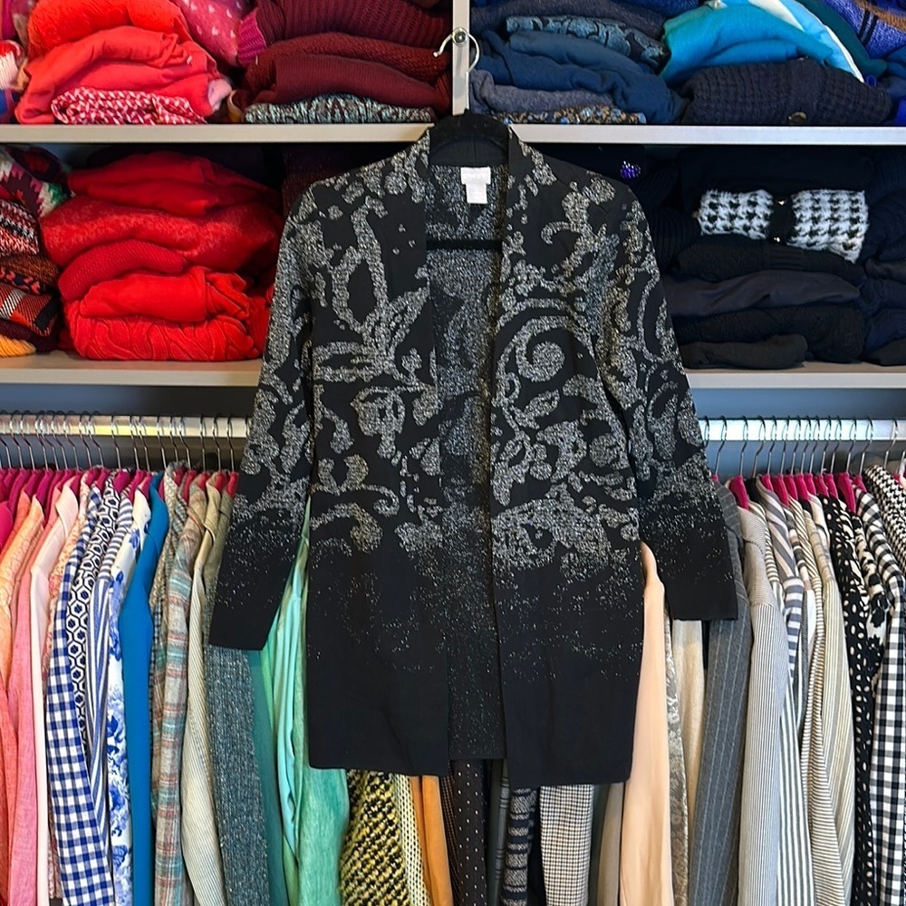 Chico’s black with metallic print long sleeve open front cardigan size 0 (M)